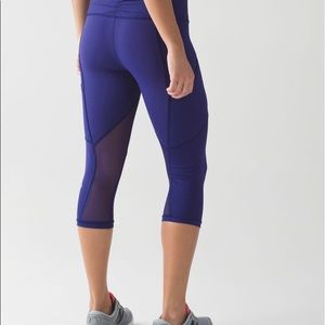 lululemon outrun crop 17”